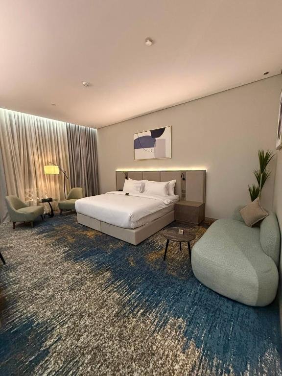 Deluxe King Room